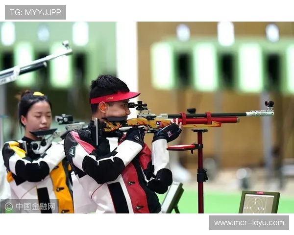 蹦床青少年世锦赛潘普洛纳开幕 设四个年龄组别决出32枚奖牌 蹦床青少年世锦赛潘普洛纳开幕 设四个年龄组别决出32枚奖牌