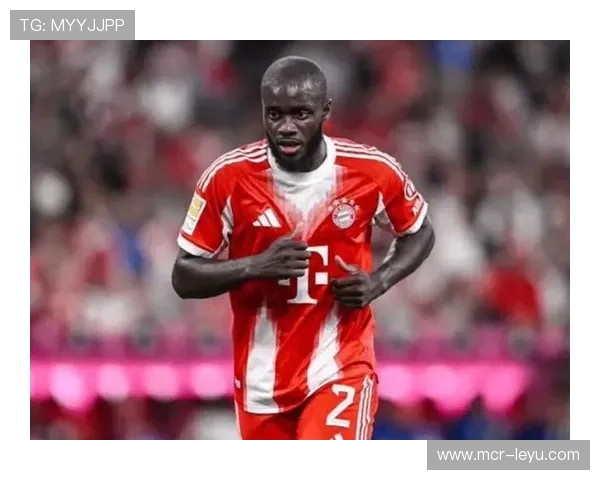 拜仁慕尼黑加快与于帕梅卡诺的续约谈判，俱乐部态度乐观。