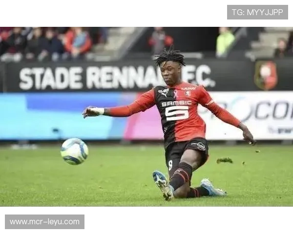 洛里昂4-0大胜雷恩，主场气势如虹